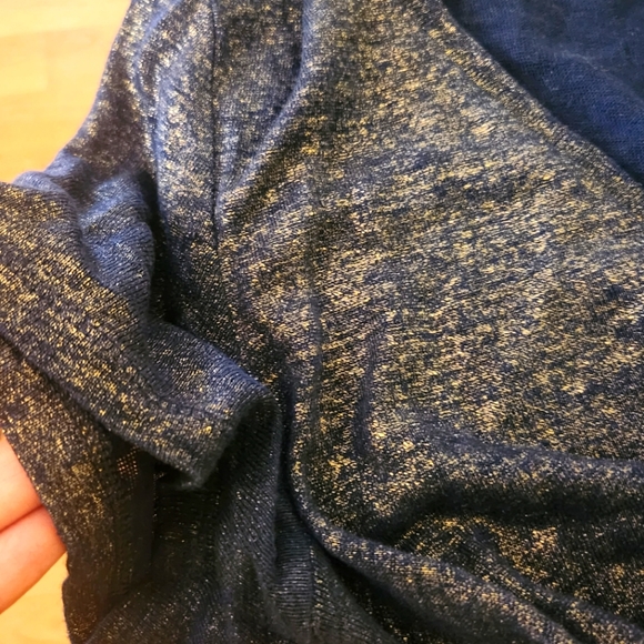 Top - Picture 4 of 4